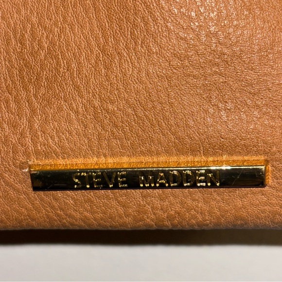 Steve Madden BGlamm Crossbody Bag - Picture 8 of 11